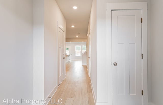 1079 Millison Pl Gallery 4