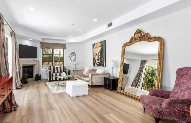 718 N Croft Ave unit: 103 photos photos 718 N Croft Ave unit: 103 photos photos