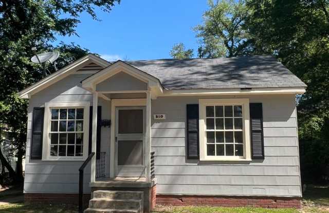 2 Bedroom 1 Bath Gallery 1