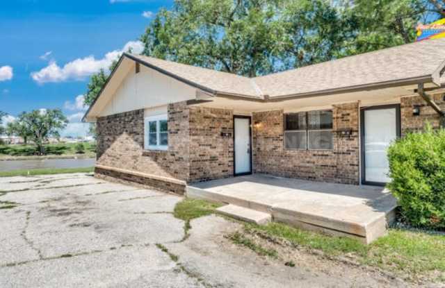 1319 South Palisade Street photos photos