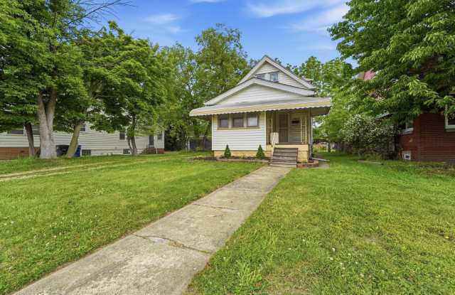 Newly Renovated 2 Bedroom Single Family Home photos photos