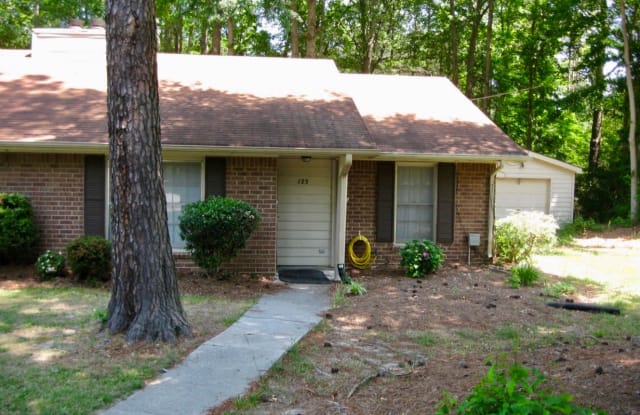 125 Chase Ct. - 1 - 125 Chase Court, Fayetteville, GA 30214