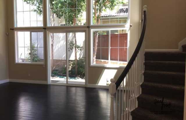 5548 Foxtail Loop Gallery 2