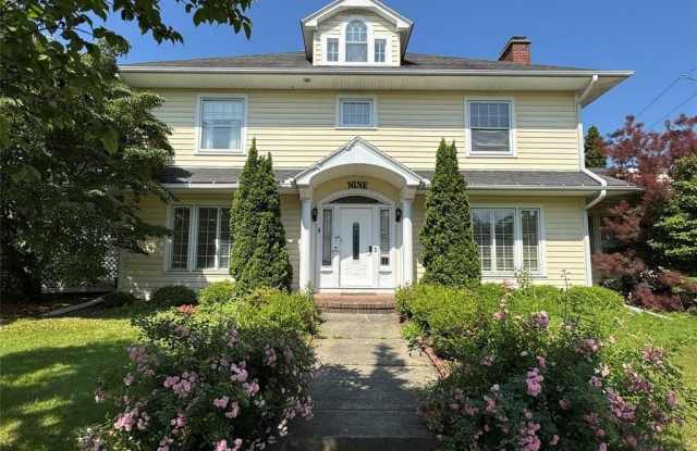 9 Beethoven Street photos photos