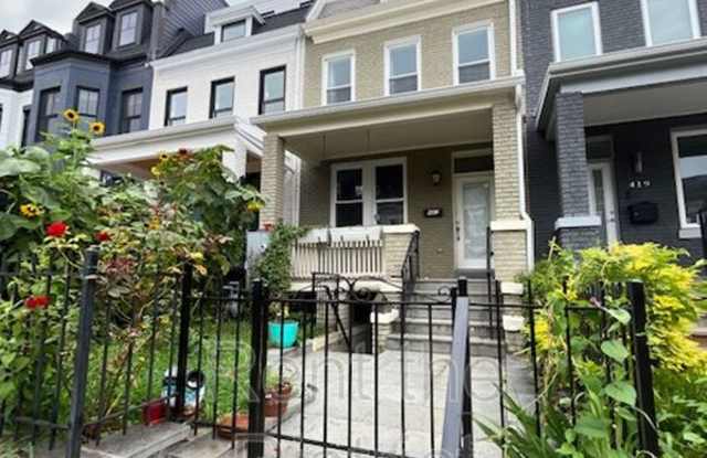 421 Newton Place NW photos photos