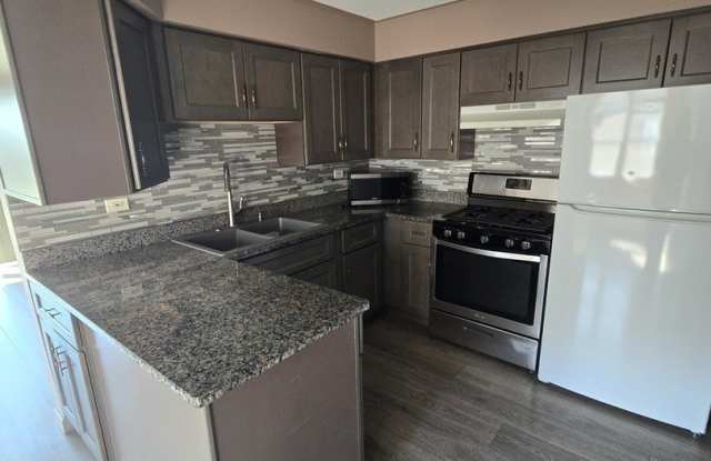 7816 W 79 Place Gallery 3