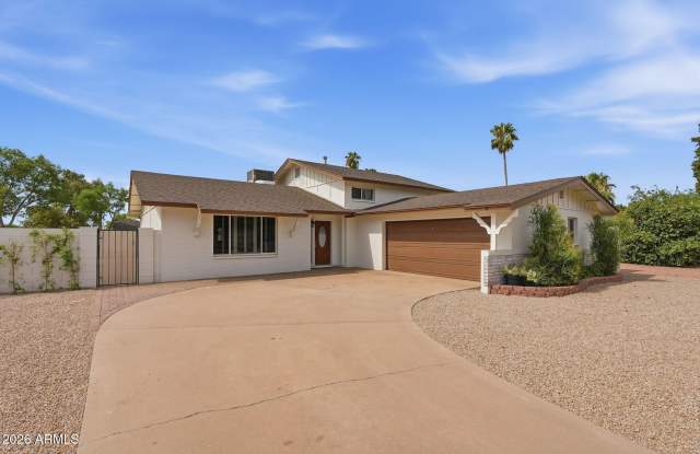 8355 E STELLA Lane photos photos