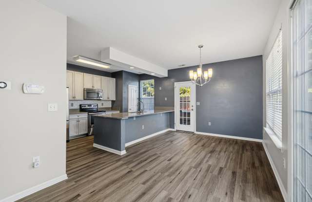 1168 Westbriar Drive Gallery 1