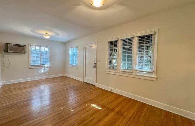 GILLETTE CRESCENT photos photos GILLETTE CRESCENT photos photos