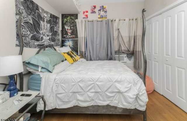 201 West Jersey Street Gallery 4