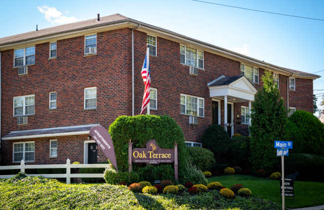 Oak Terrace photos photos