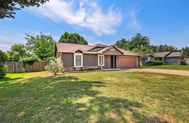 1300 Timbercrest Drive - 1300 Timbercrest Drive, Benbrook, TX 76126