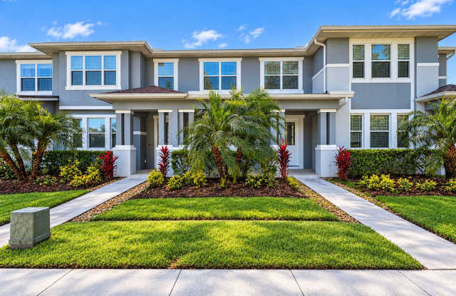 Stunning Windermere 3-bedroom Townhome with Front Pond Views! Gallery 1