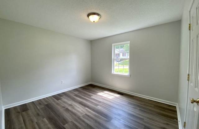 1220 Moss Acres Court Gallery 4