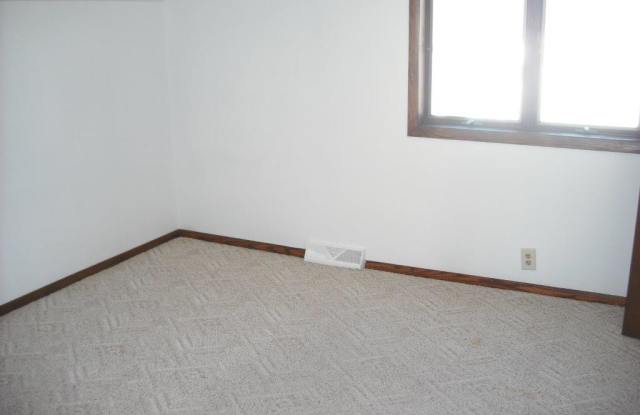 1500 West Prospect Avenue Gallery 2