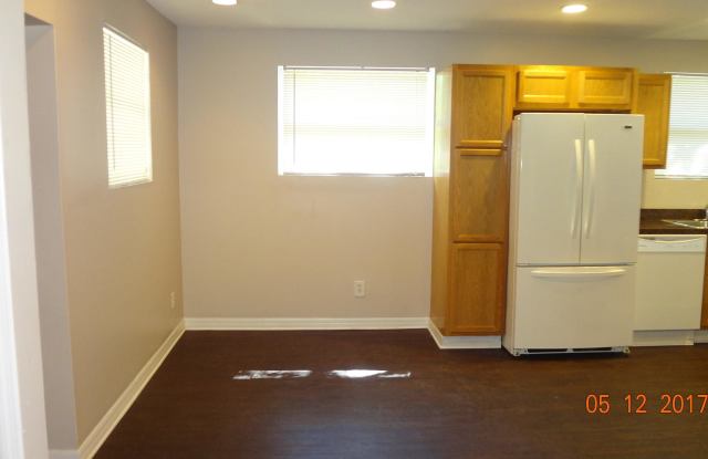 1647 DIBBLE CIR E Gallery 4