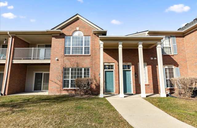 Coming Soon! Maple Crossing Condo – Comfort, Convenience & Location photos photos