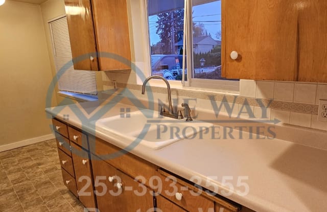 4139 Ridge Road West - 4139 Ridge Road West, University Place, WA 98466