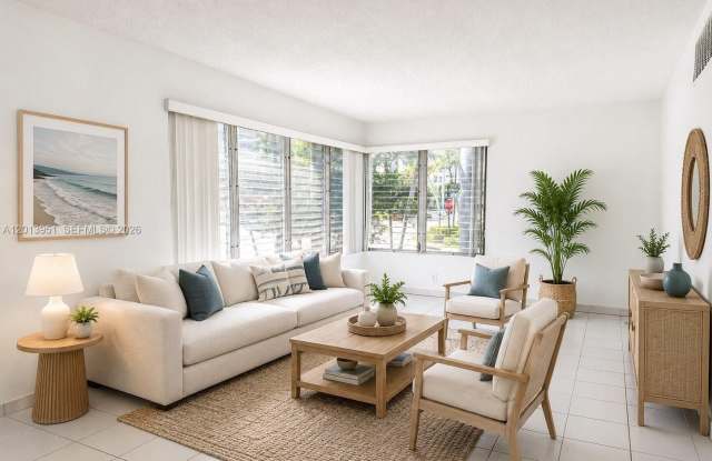 10081 W Bay Harbor Dr Gallery 4