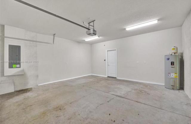 4764 Eucalyptus Dr Gallery 3