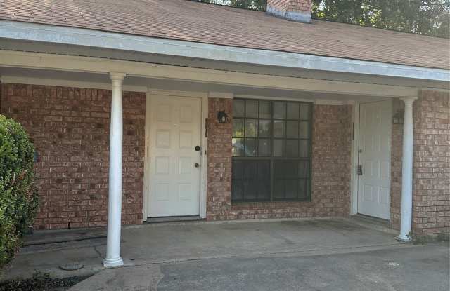 3906 Shallowford Gallery 4