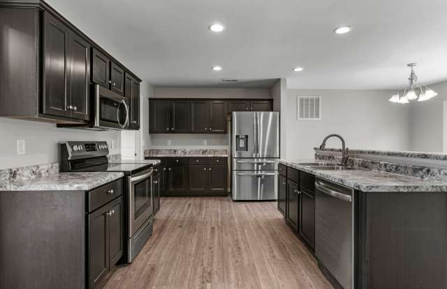 Charming 3-Bedroom Home – Pets Welcome! Gallery 4