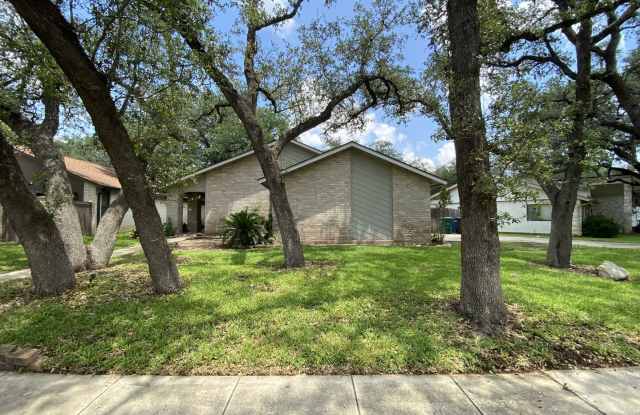 Beautiful 80s Brick House photos photos