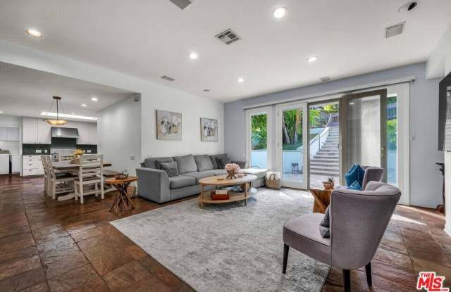 10321 Rochester Ave photos photos