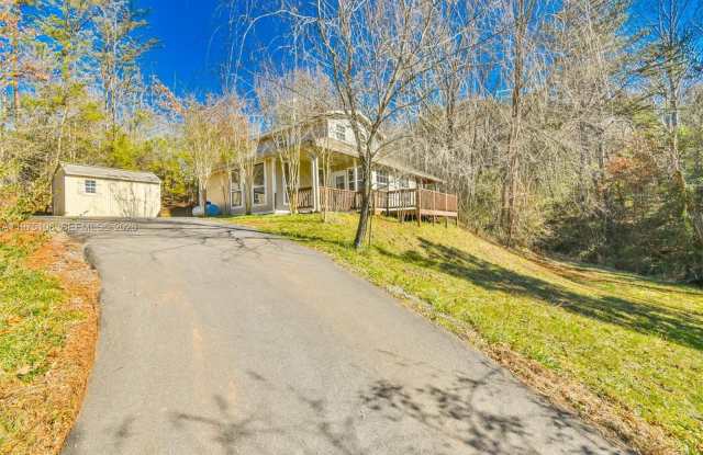 1216 Bugscuffle Road photos photos