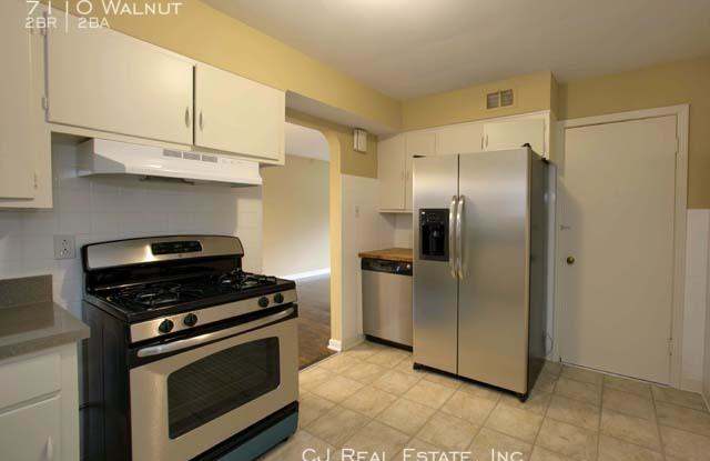 7110 Walnut Gallery 4