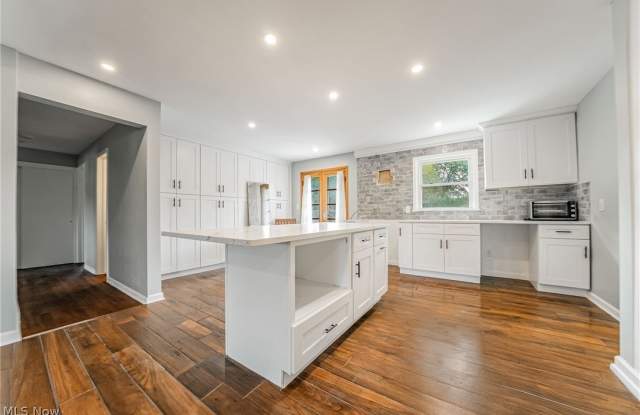 2640 Carmen Drive Gallery 4
