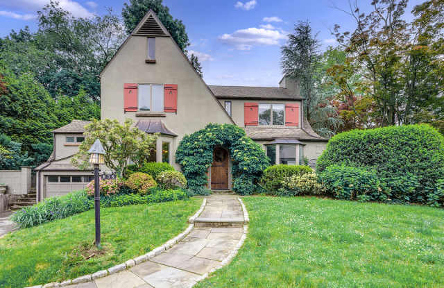 635 Oakhurst Rd - 635 Oakhurst Road, Mamaroneck, NY 10543