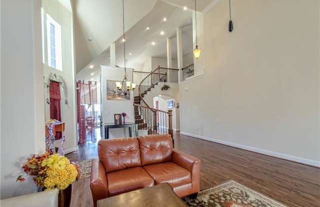 14220 Blueberry Hill Drive Gallery 3