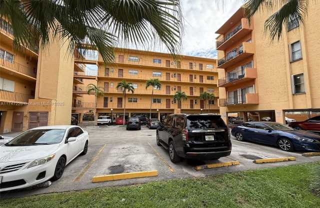 1900 W 54th St - 1900 West 54th Street, Hialeah, FL 33012