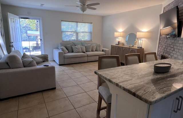 1201 Airport Road Gallery 4