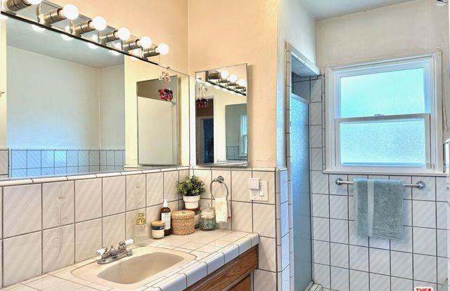 2132 Mcpherson Place photos photos