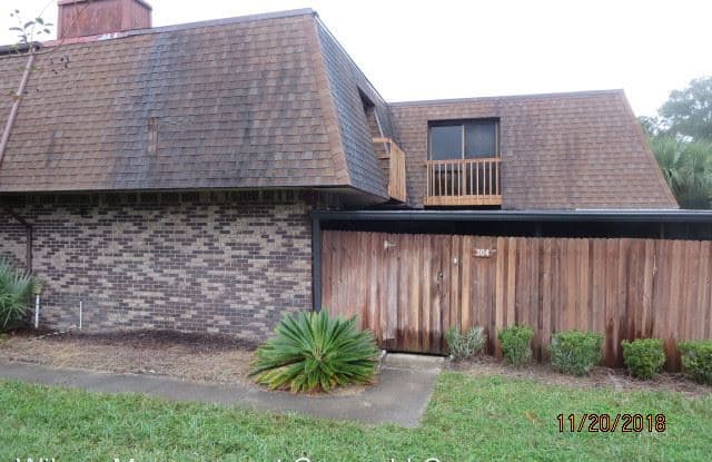 304 Terrace Court - 304 Terrace Ct, Sanford, FL 32771