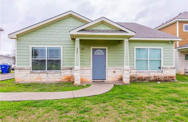 323 French Ave – Fully Furnished 5 Bed / 4 Bath Near Baylor photos photos