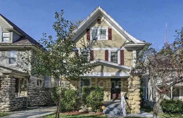 3222 Charlotte St - 3222 Charlotte Street, Kansas City, MO 64109