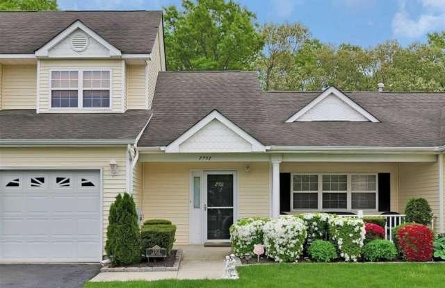 2702 Amen Corner photos photos