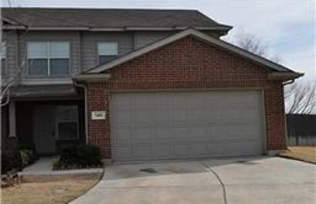 7408 Lazy Spur Boulevard - 7408 Lazy Spur Boulevard, Fort Worth, TX 76131