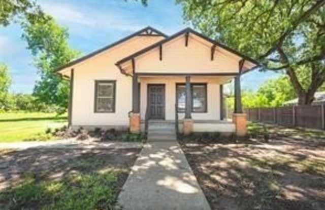 307 S Crockett Street photos photos