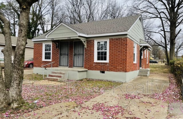 2346 Poe Ave photos photos