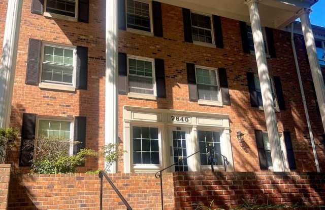 7640 TREMAYNE #103 Gallery 1