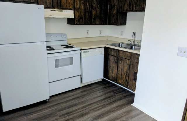 1031 Harold Drive - 1 Gallery 1