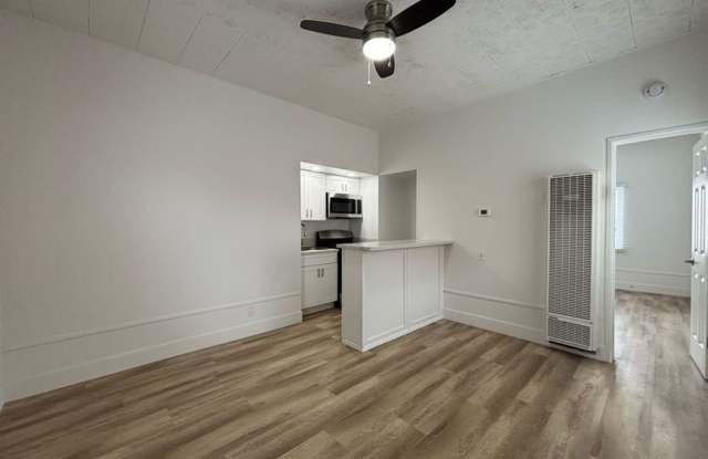 1600 W. 5th St. photos photos