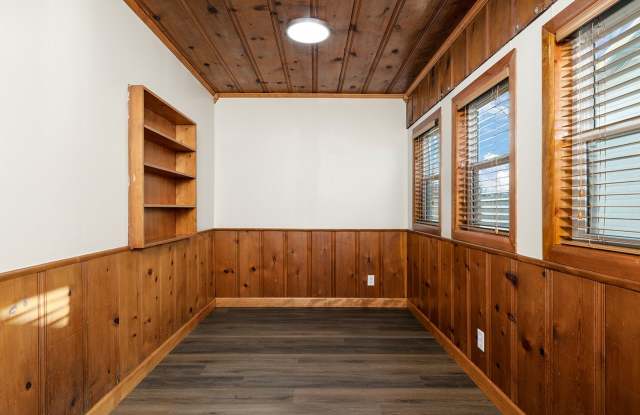 3 bed / 1.5 Bath Home! Gallery 4