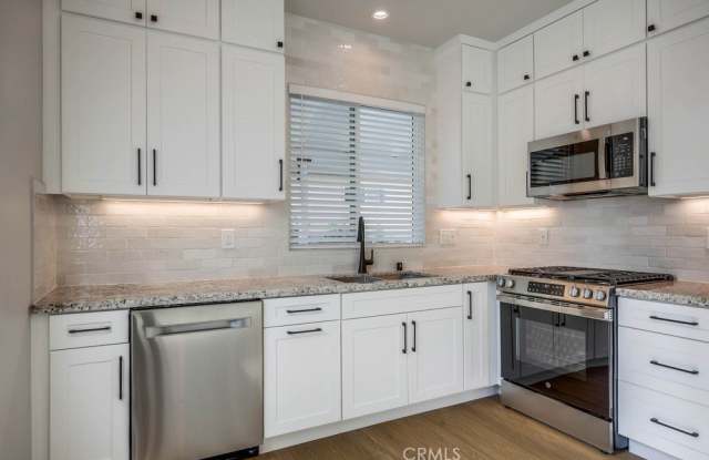 622 W Julianna photos photos