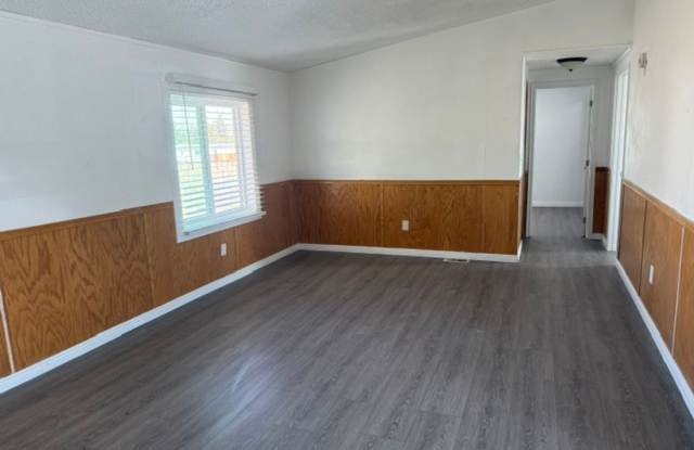 Spacious double wide in Spring Creek Gallery 3
