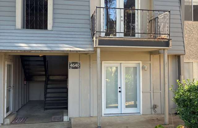 1 Bed / 1 Bath at Willow Creek Condos – 68th & Yale $1100/month Washer/Dryer included Gallery 1
